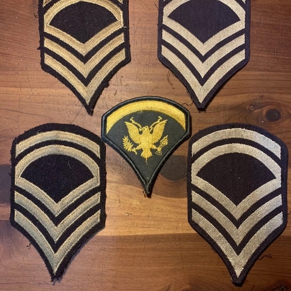 Military Rank Patches Black and Gold Vintage United States Army Master Sergeant - Picture 2 of 4